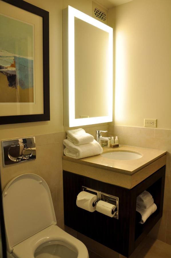 ריברהד Hotel Indigo East End By Ihg מראה חיצוני תמונה