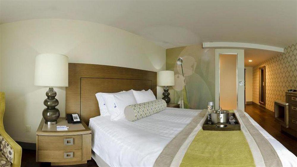 ריברהד Hotel Indigo East End By Ihg מראה חיצוני תמונה
